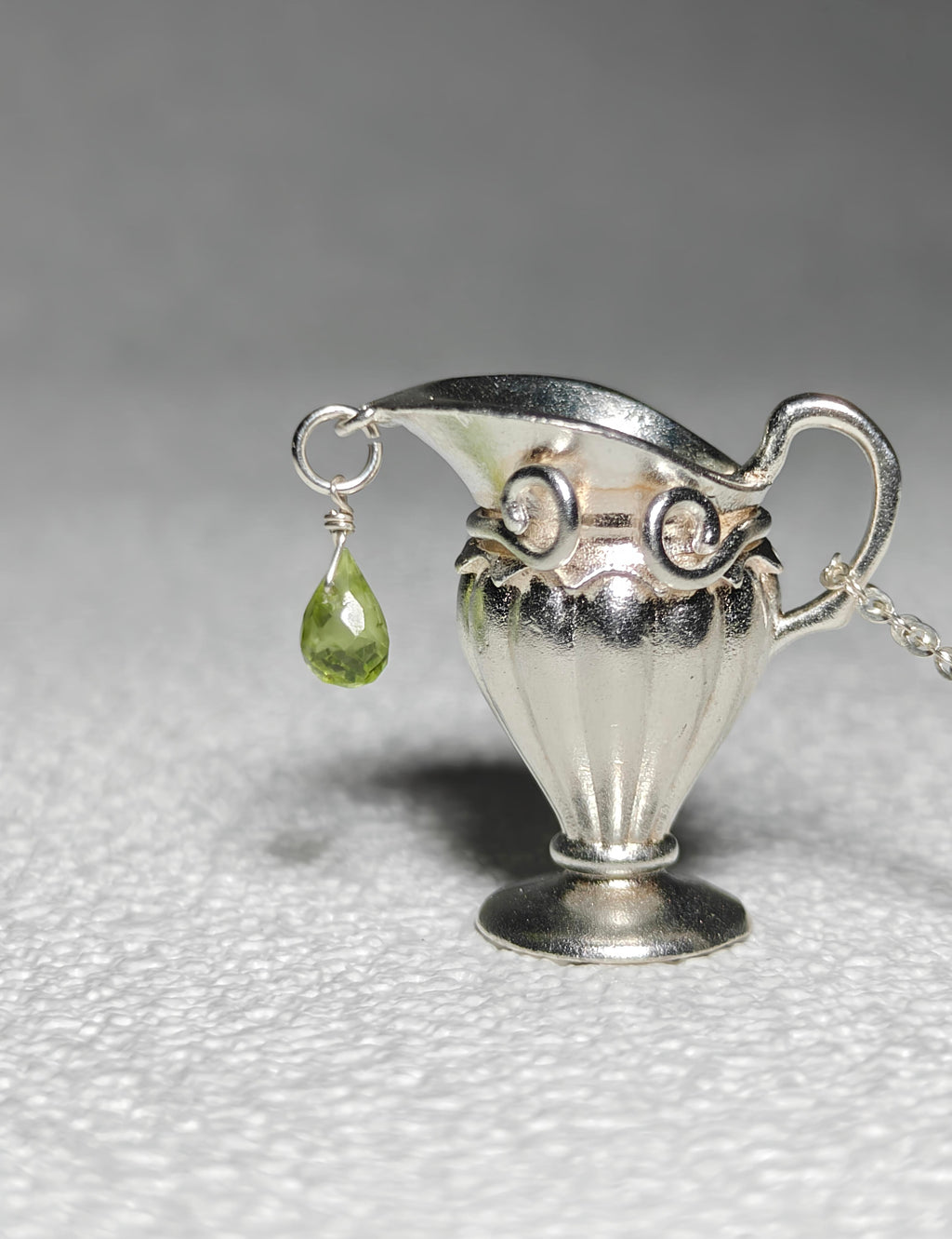 Dionysus Vinho Verde Drop Pendant