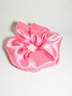 Noir Silk Scrunchie Medium